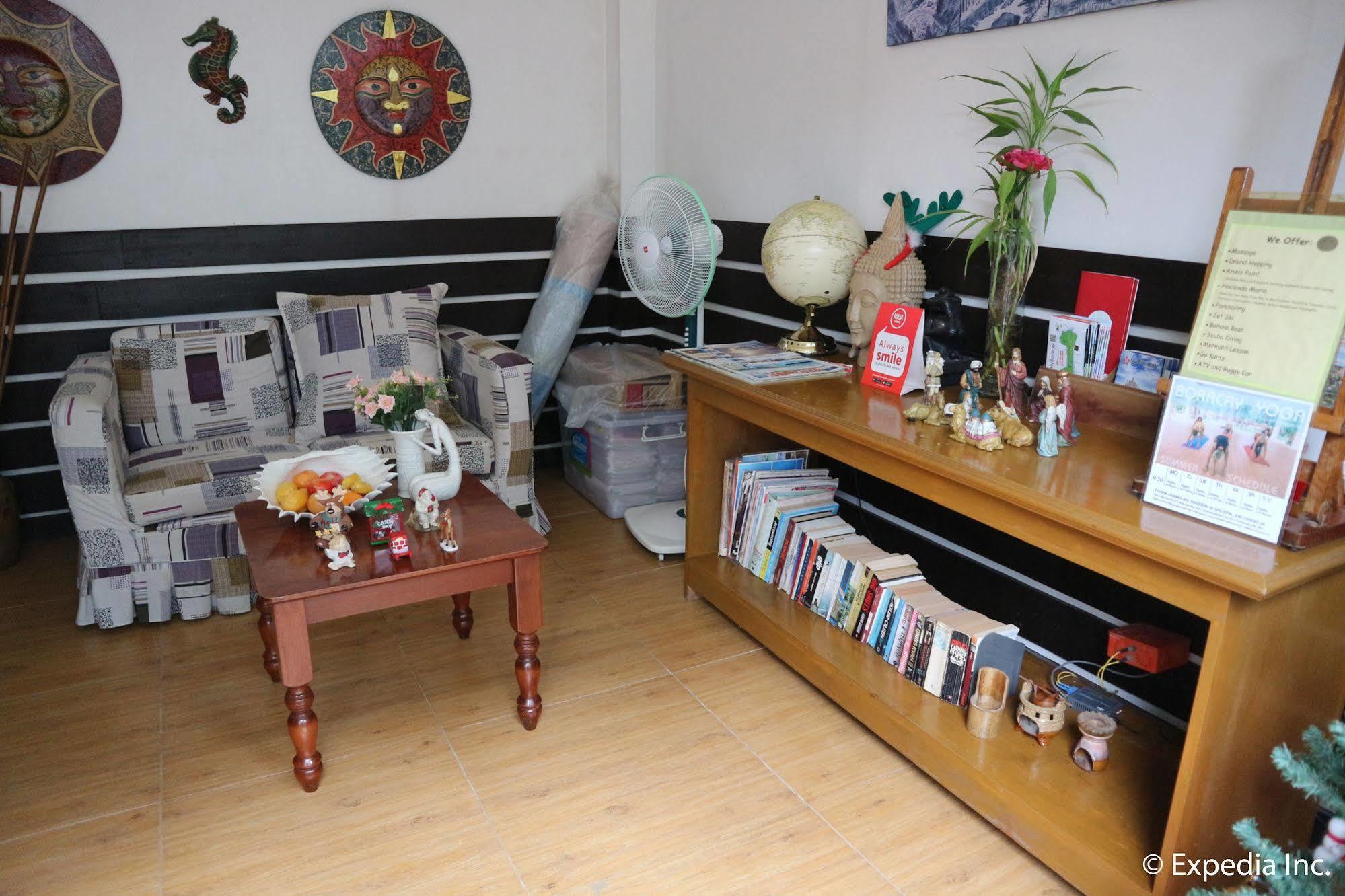 红多兹Plus酒店@长滩岛秘密花园 Balabag  外观 照片